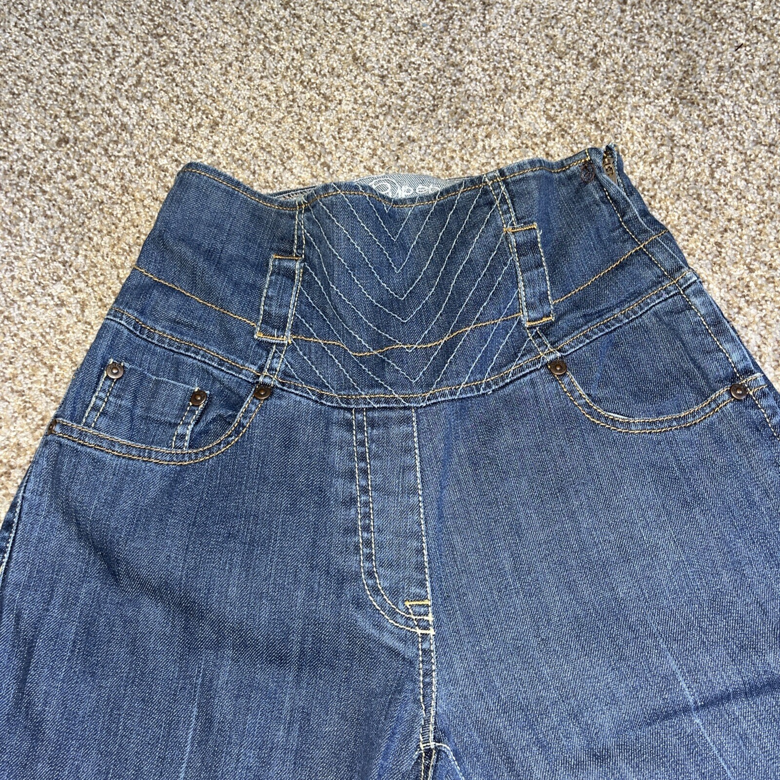 Vintage Bebe High Rise Unique Flare Jeans Dark Wash Size 27 Inseam 35 - View 2