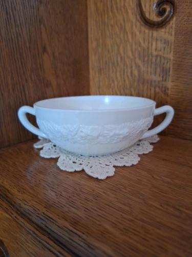 VTG Anchor Hocking Vitrock Milk Glass Cream Soup Bowl Double Handled (One)