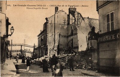 Old postcard Creil Rue de la République Guerre (1185884)