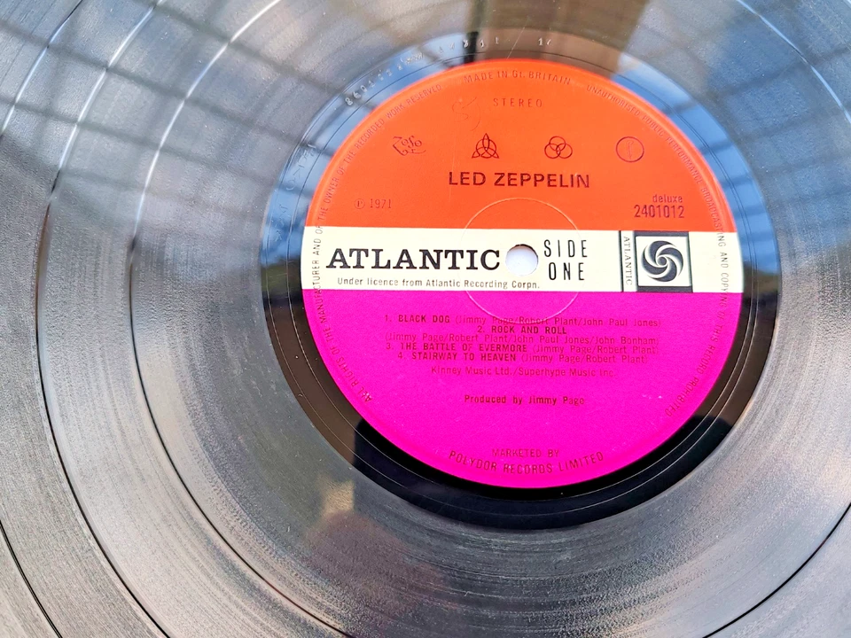 Led Zeppelin - Untitled 1971 UK Version 5 ? Pecko duck  Porky Misty Mountain Top - Image 4 of 4