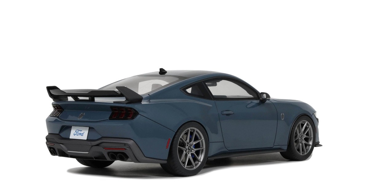 GTspirit Gt Spirit Ford MUSTANG Dark Horse 2024 1/18 GT454 for