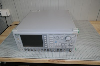 ANRITSU MG3681A DIGITAL SIGNAL GENERATOR option 02-11-21 250KHZ-3GHZ