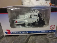 First Gear 1:50 Roadtec RP195E Asphalt Paver