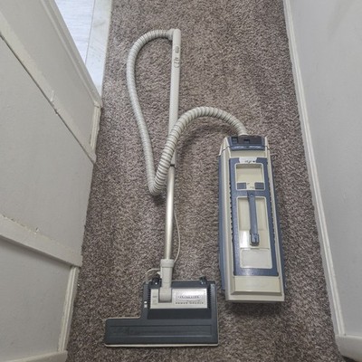 Electrolux Model 1521 Canister Vacuum w/ Power Nozzle PN6 & Wand & Hose USA made