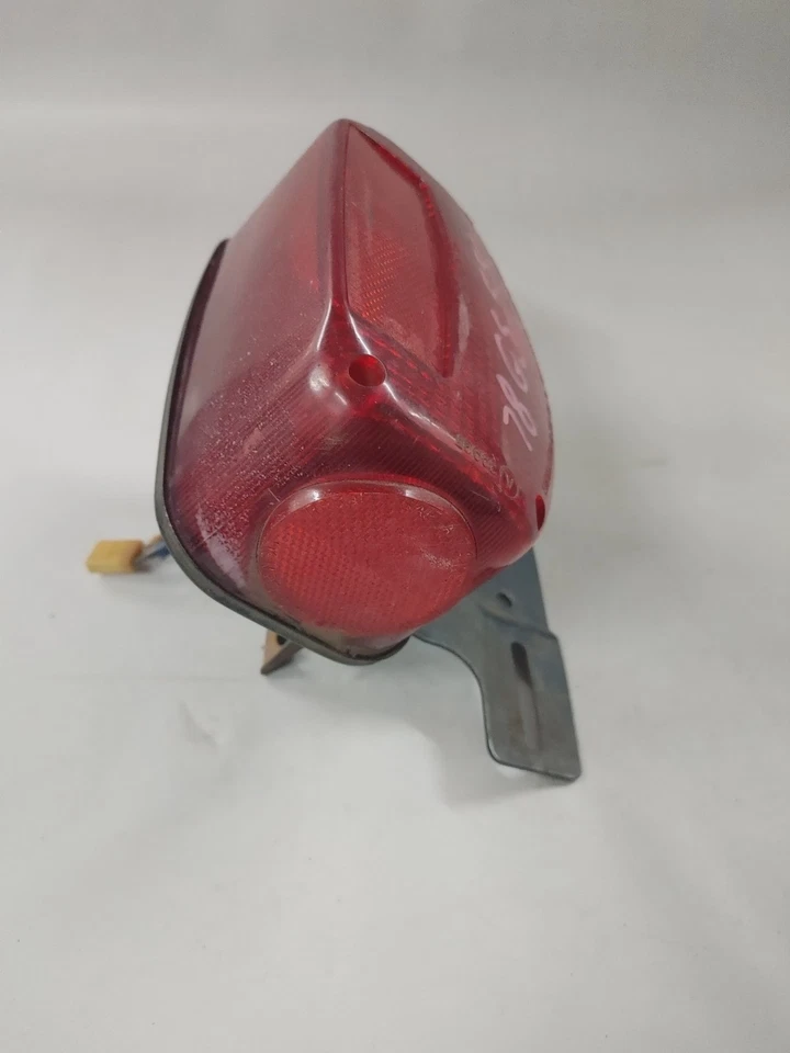 Combo de luz trasera y soporte para Suzuki GS550 1978 35710-45011 Foto 3 de 4
