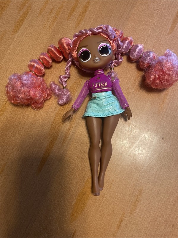 LOL Surprise OMG Fashion Show Mega Runway Limited Edition Exclusive Doll Stylez