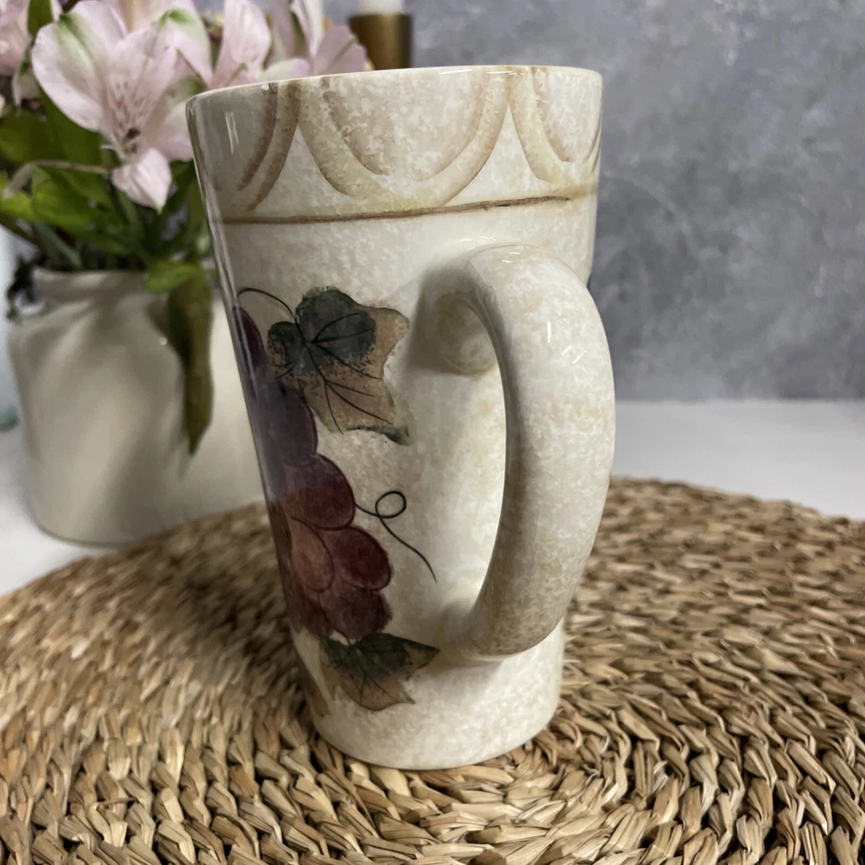 "Taza de café con leche alta pintada a mano patrón ONEIDA VENETO 6"" X 3,5""" Foto 3 de 4