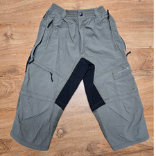 Endura Hummvee 3/4 Cycling Gray Black Outdoor Trail Shorts MTB Mountain Bike L