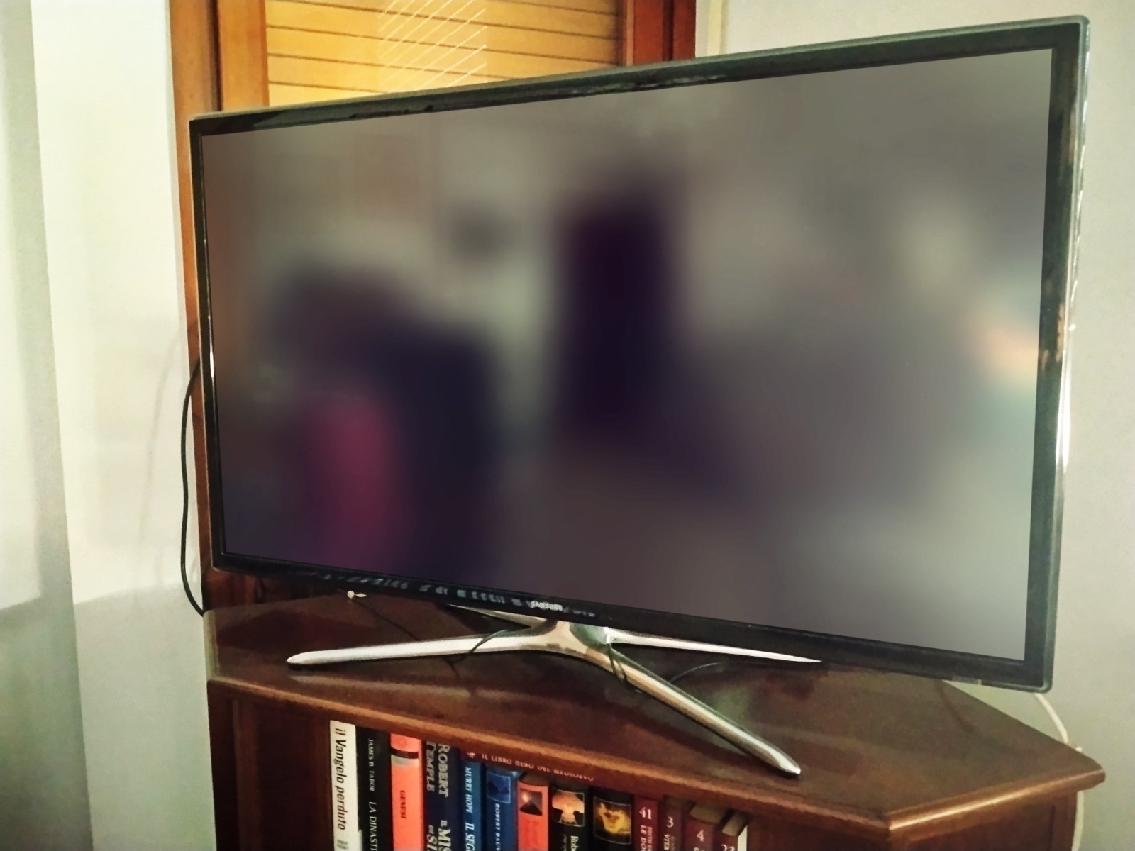 TV LED Samsung 40" Full HD Smart TV (serie F6320) con telecomando