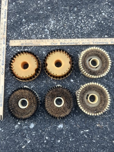 Vtg (6) Montgomery Ward Shampoo Brushes C-15642 For Model UHO-82-6010