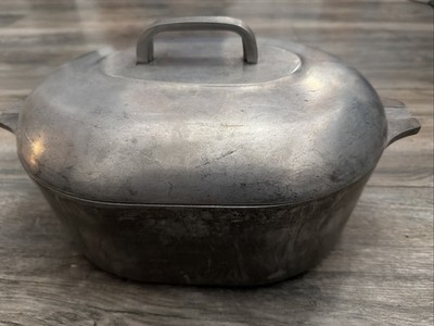 Magnalite GHC 8 Qt. Oval Roaster Dutch Oven W/Lid & Trivet 4265