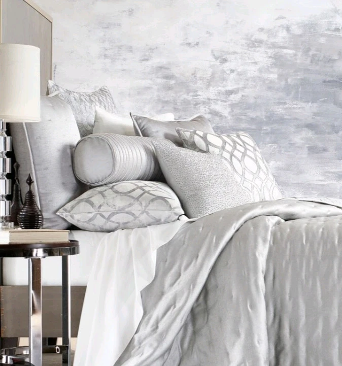 Rare! Hotel Collection "Helix" F/Q Coverlet, New!  - Image 3 of 4