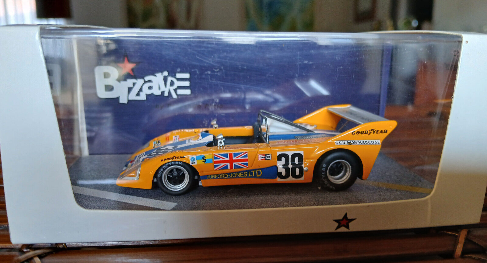 Foto 1 di 7