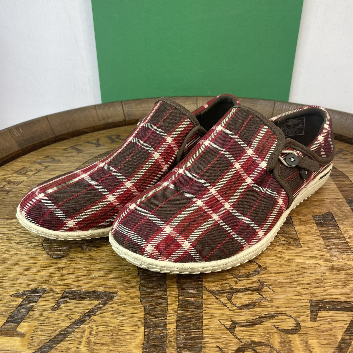 Patagonia Kula Button Shoes Womens Size 8.5 Red Plaid Canvas