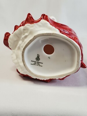 MINT Vintage Royal Doulton HN1934 Autumn Breezes Figurine w Red