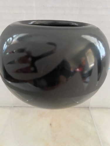 Marvin & Frances Martinez San Ildefonso Black on Black Avanyu Design Pottery Pot - Picture 6 of 15