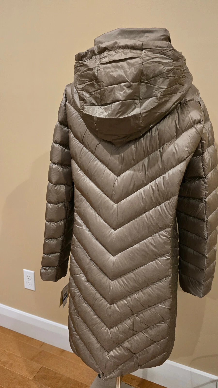 Cappotto imbottito con cappuccio leggero MICHAEL KORS Chevron nuovo con etichette confezionabile taglia XL