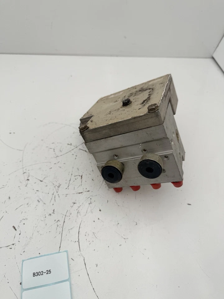 Toyota Venza LE 2013-2016 OEM ANTIBLOQUEO FRENO ABS BOMBA ACTUADOR 44510-01030 OEM Foto 3 de 4