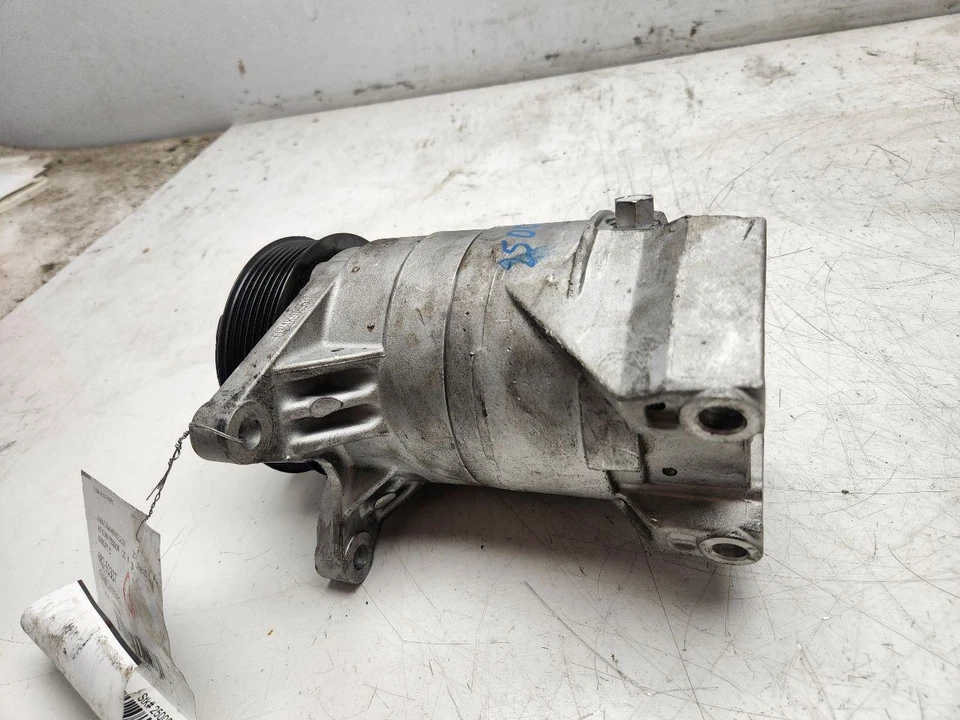 Bomba de aire acondicionado Nissan Máxima 2009-2014 OEM 92600-JP01C Foto 2 de 4