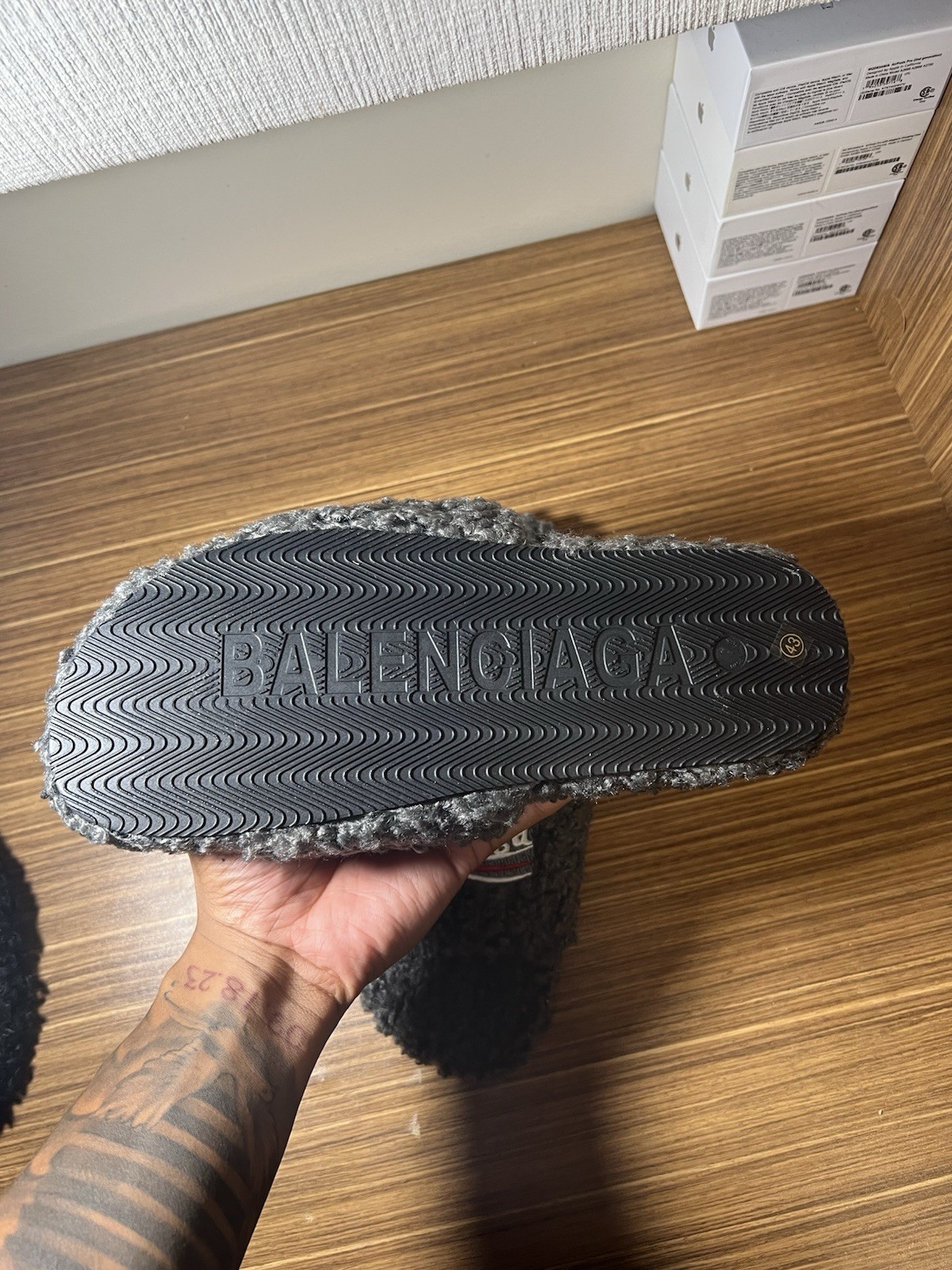 Balenciaga Furry Slides – Size 10 Gray (No Box) thumbnail 4