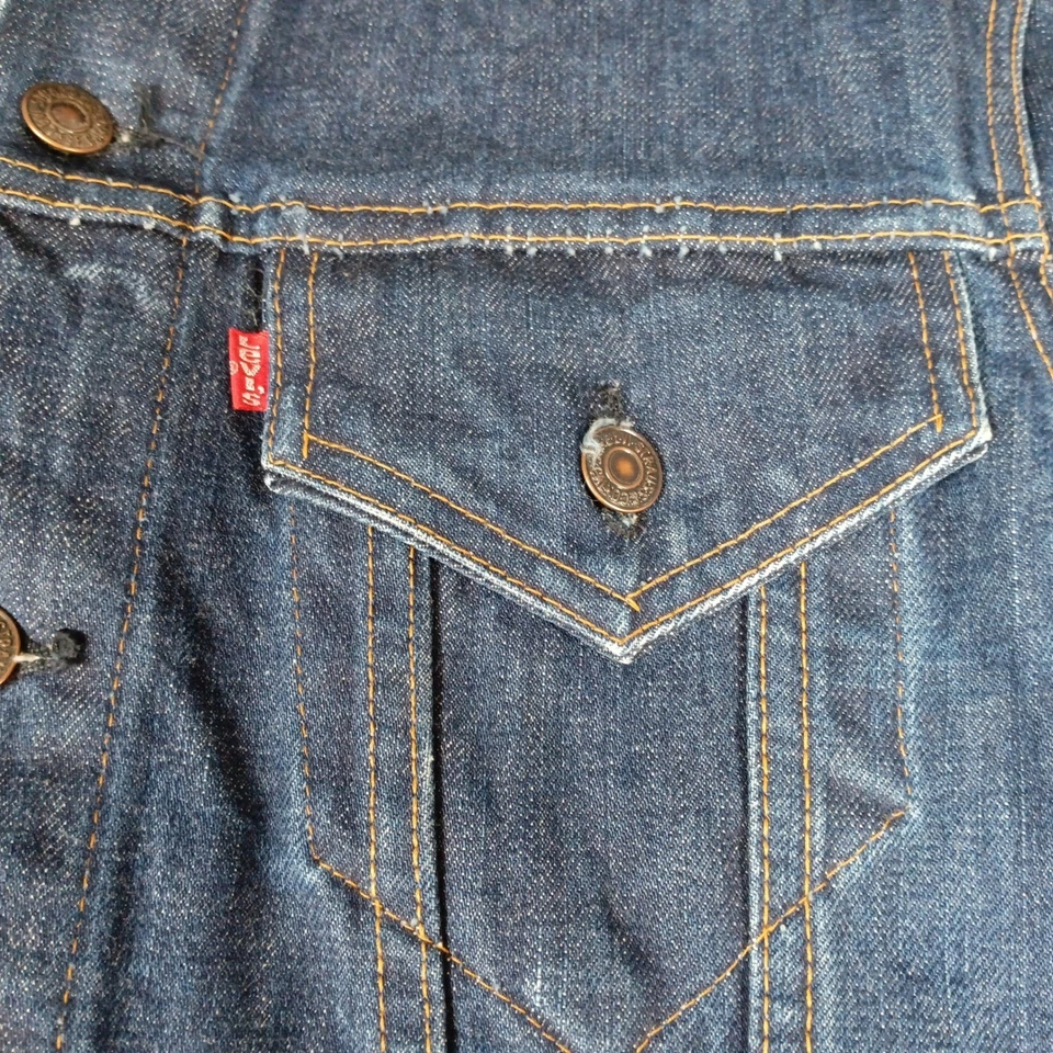 Chaqueta de camionero vaquera vintage Levi's tipo III 70505 talla 42 azul hecha en EE. UU. Foto 2 de 4