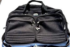 Ricardo of Beverly Hills Travel Bag~ Many Compartment~  Zips perfect ~20" X 15"
