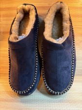 Men s Black Slippers Fur Lined Moccasin Stitching Detail Size Large Classic