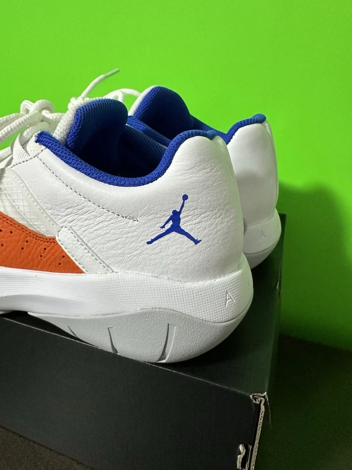 Nike Air Jordan 11 CMFT Zapatillas bajas "Knicks" Blanco Naranja Azul CW0784-108 para hombre Foto 4 de 4