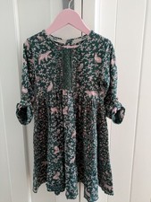 Beautiful Manteray Long Sleeved/Tie Cuff Childs Dress w/ Winter Animals age 5/6