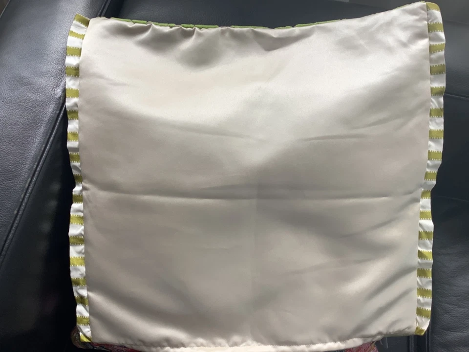 DESIGNERS GUILD Kissenbezug Kissen beige mit Samt , 45x40 top - Bild 4 von 4