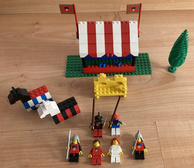 Lego vintage castle 383 Knight's Tournament complete with instructions