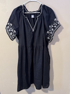 green emerald velvet dress FDSUFDY Women Summer Dresses 2022 Sweetheart Neck Raglan Sleeve Embroidery  Tape A-Line Dress (Color : Black, Size : Small) at Amazon Women's Clothing  store