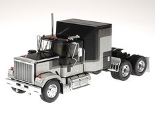 GMC General 1980 black-silver LKW Truck diecast model car TR117 IXO 1:43