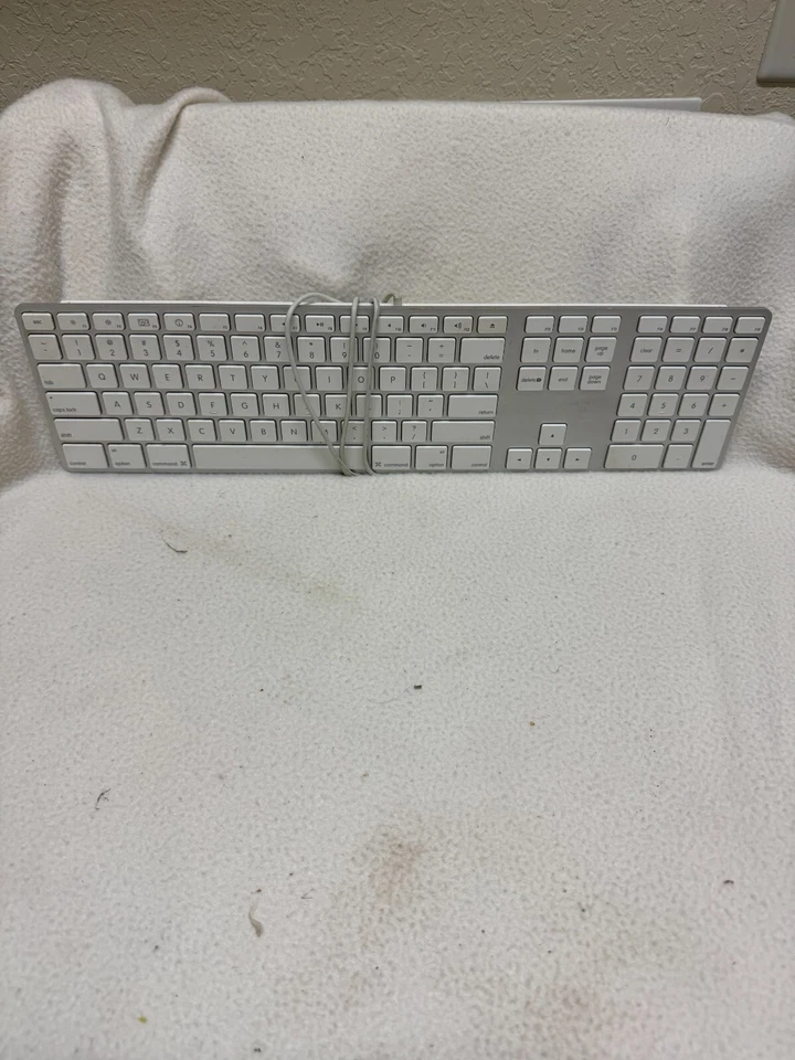 Apple A1243 Wired USB Keyboard for iMac, Mac Mini, Mac Pro - 10 AVAILABLE!!! - Image 2 of 2