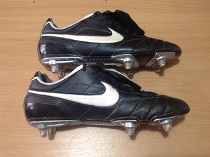 wide fitting soccer cleats