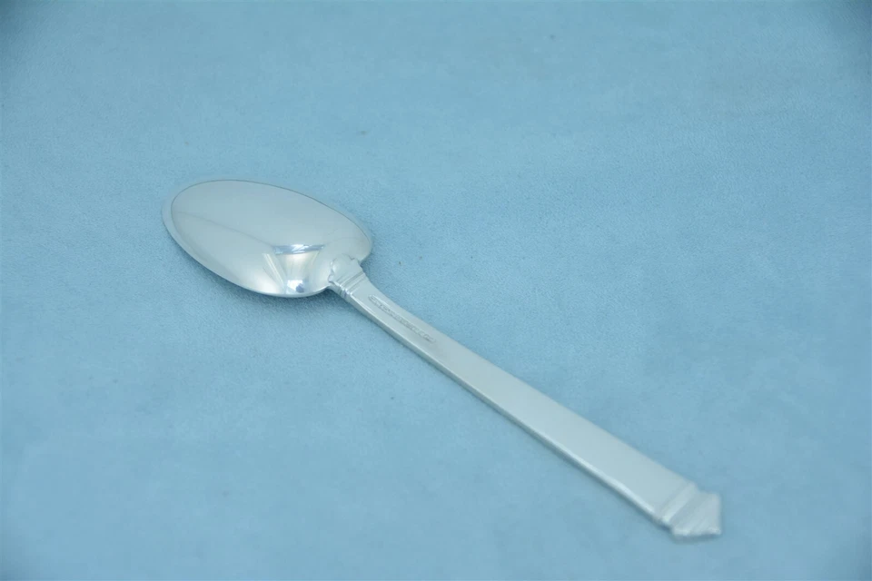 Cucharadita Tiffany Hampton plata esterlina 6" sin monograma Foto 2 de 4