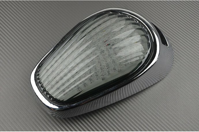 Feu LED fumé avec clignotants pour customiser votre Kawasaki Vulcan VN 2000 en road trip