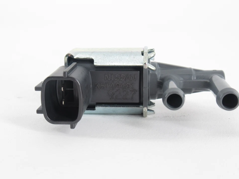 Genuine OEM Nissan Infiniti 14930-CD70A Vapor Canister Purge Solenoid - Image 4 of 4