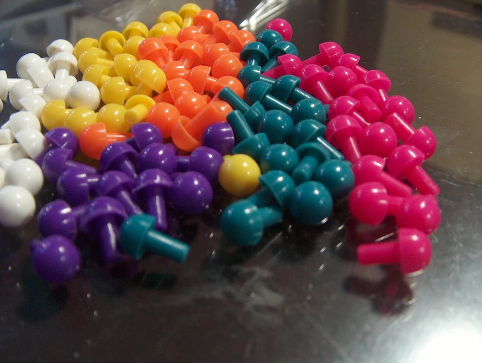 Mastermind Clavijas Juego Repuesto Lote 108 Blanco Naranja Verde Morado Amarillo Rosa Z Foto 2 de 2