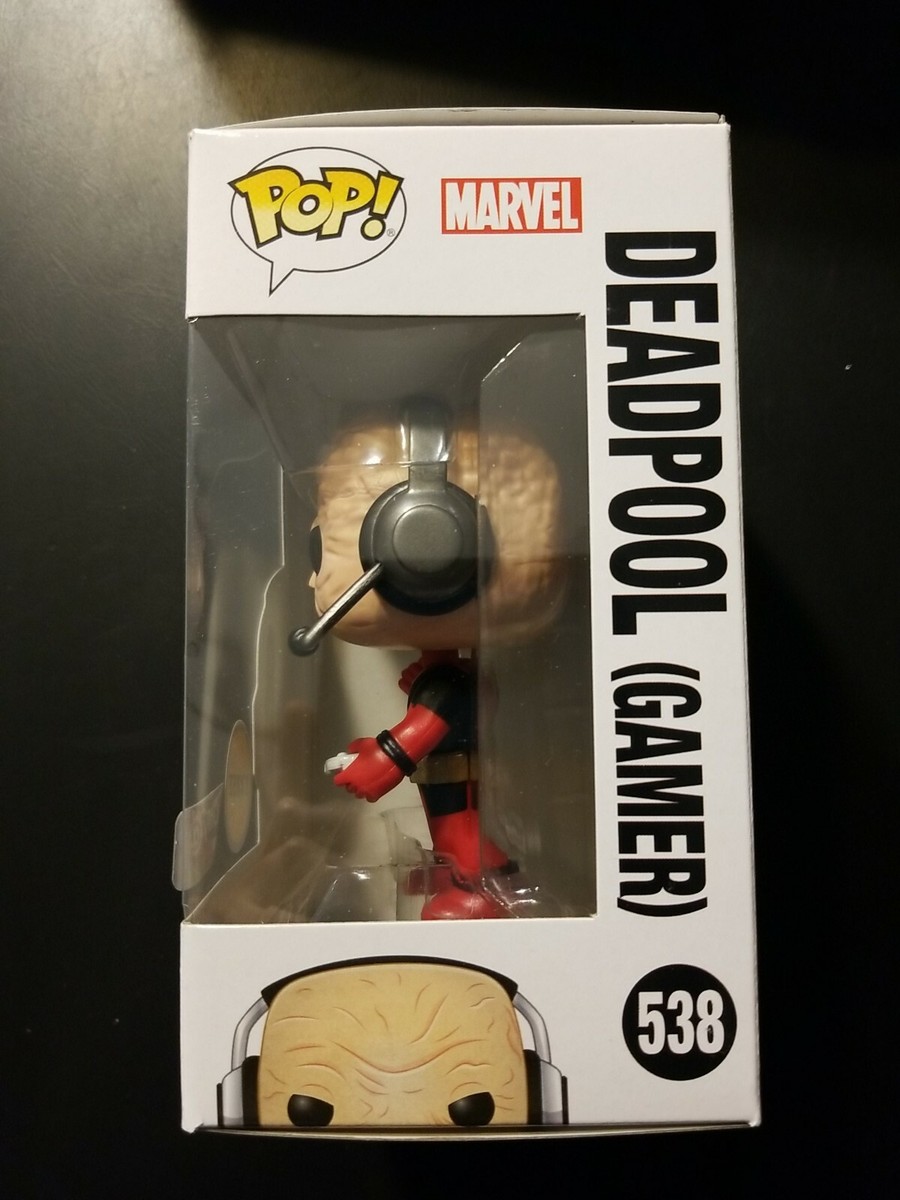Funko POP Marvel Deadpool Gamer Chase Gamestop Exclusive Box