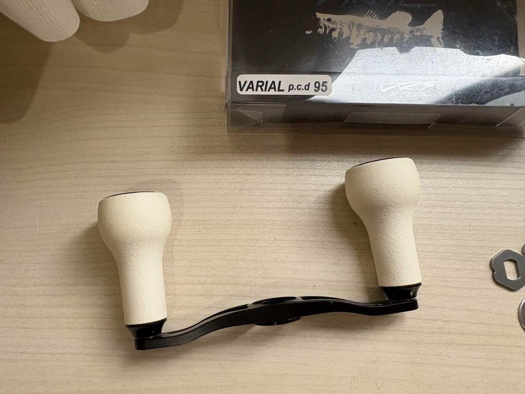 DRT VARIAL HANDLE VARIAL p.c.d 95 black white knob Fishing