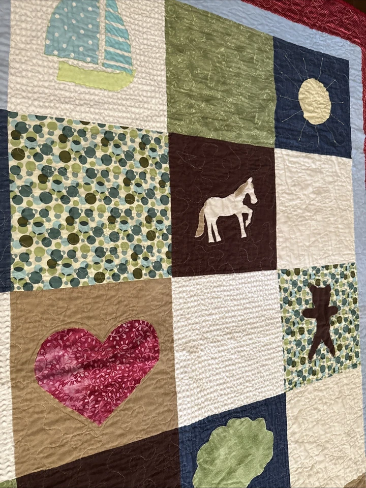 Vintage Handmade Patchwork Appliqué Unisex Baby Nursery Crib Quilt Textured - Image 3 of 4