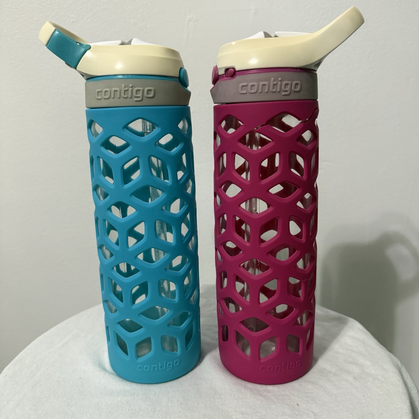 With Silicone Sleeve And Locking Lid With Straw