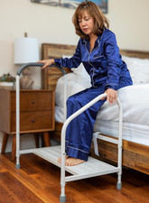 Rieles de cama Step2Bed para ancianos -Taburete de escalón de altura ajustable - Luz LED - 400 lb