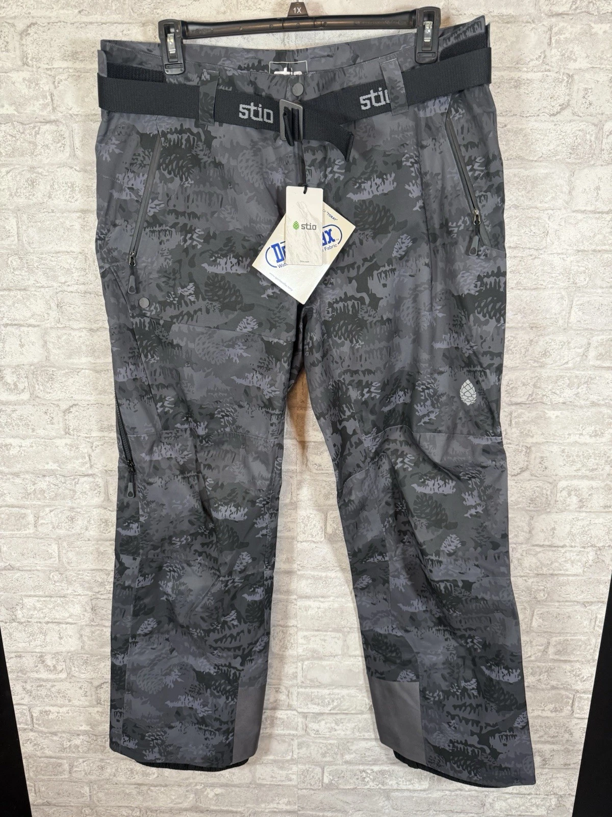 NWT Stio Men’s Environ Gray Black Camo Outerwear Waterproof Pants Size XL