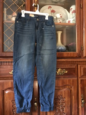 Levis light weight banded bottom jean, 10 Reg.