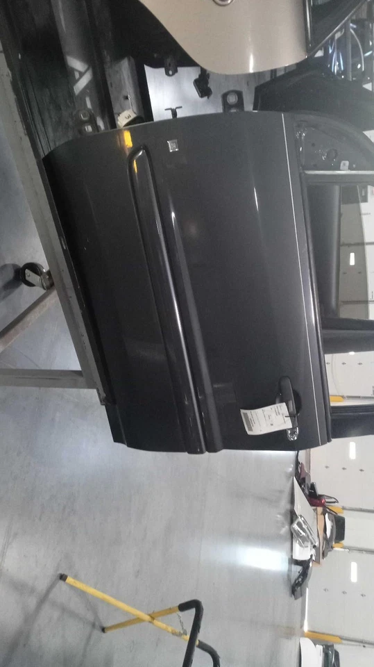 Conjunto de puerta delantera izquierda usado se adapta a: Chevrolet Equinox 2009 grado delantero izquierdo Foto 2 de 4