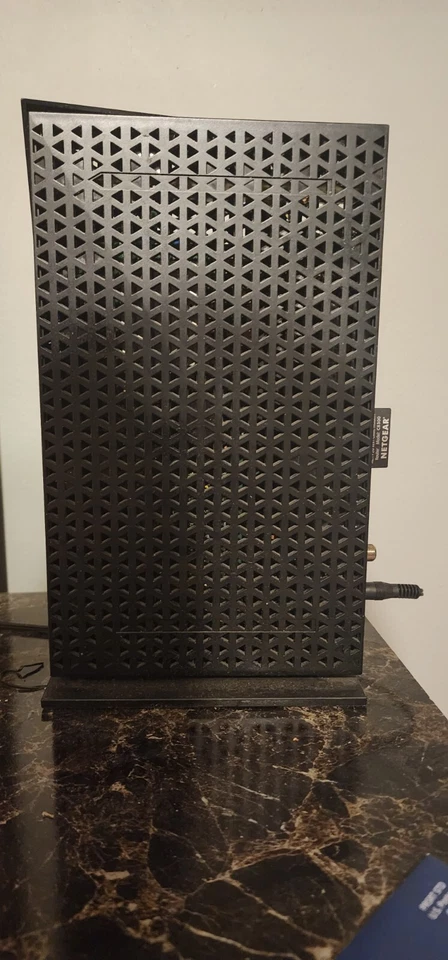 NETGEAR AC1750 C6300v2 Wi-Fi DOCSIS 3.0 Cable Modem Router  - Image 4 of 4