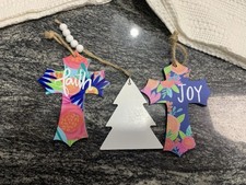 Set Of 3 Wooden Christmas Tree Ornaments Floral Crosses Tree  Faith    Joy  New