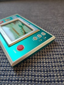 VTG 1982 Donkey Kong Jr Junior DJ-101 Nintendo Game and Watch Works Great